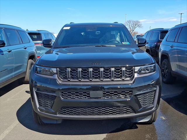 2026 Jeep Grand Cherokee GRAND CHEROKEE L LAREDO ALTITUDE 4X4