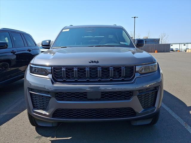 2026 Jeep Grand Cherokee GRAND CHEROKEE L LAREDO ALTITUDE 4X4