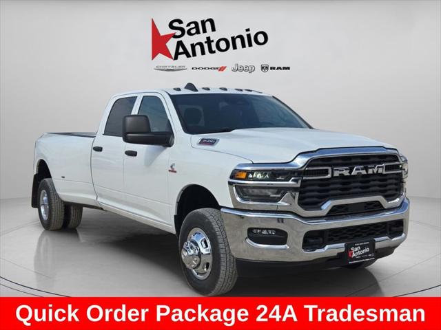 2026 RAM Ram 3500 RAM 3500 TRADESMAN CREW CAB 4X4 8 BOX