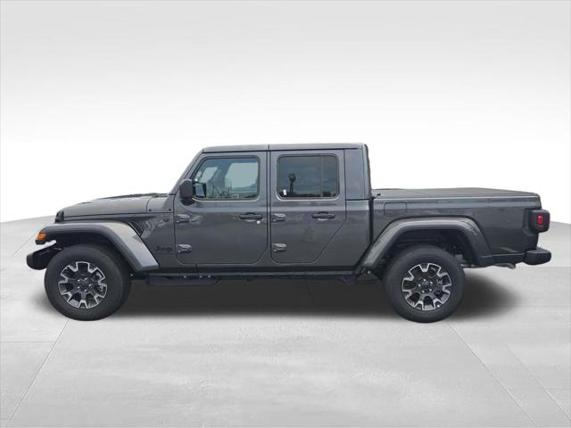 2026 Jeep Gladiator GLADIATOR SAHARA 4X4