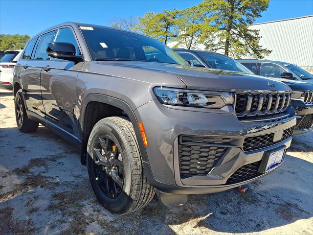 2026 Jeep Grand Cherokee GRAND CHEROKEE L LAREDO ALTITUDE 4X4