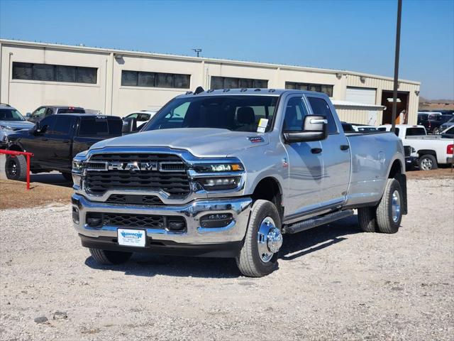 2026 RAM Ram 3500 RAM 3500 TRADESMAN CREW CAB 4X4 8 BOX