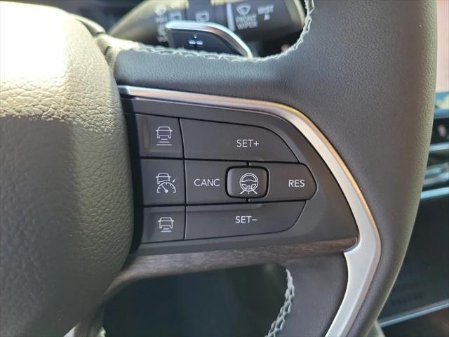 2026 Jeep Grand Cherokee Altitude 4x2