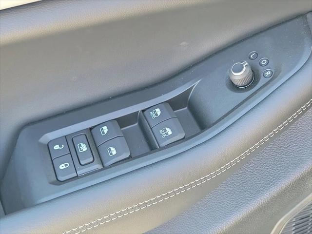 2026 Jeep Grand Cherokee Altitude 4x2