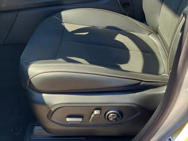 2026 Jeep Grand Cherokee Altitude 4x2