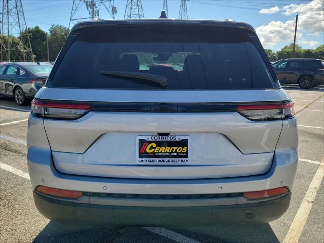 2026 Jeep Grand Cherokee Altitude 4x2