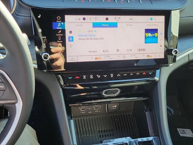 2026 Jeep Grand Cherokee Altitude 4x2