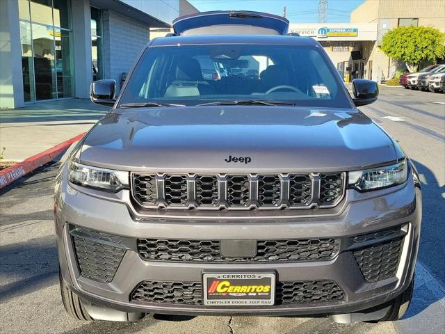 2026 Jeep Grand Cherokee Altitude 4x2