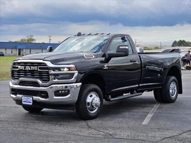 2026 RAM Ram 3500 RAM 3500 TRADESMAN REGULAR CAB 4X4 8 BOX