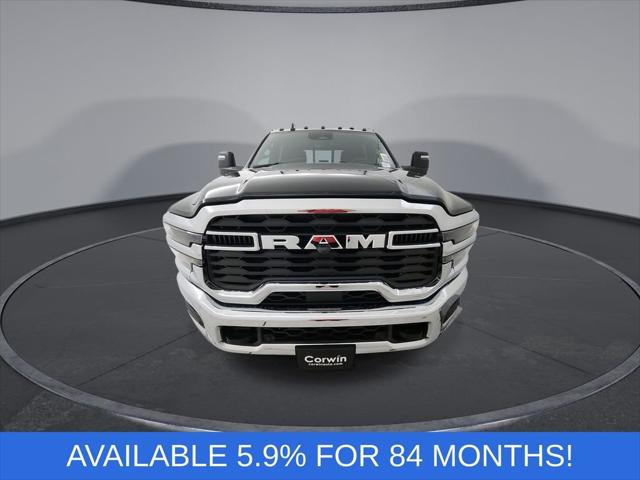 2026 RAM Ram 3500 RAM 3500 TRADESMAN CREW CAB 4X4 8 BOX