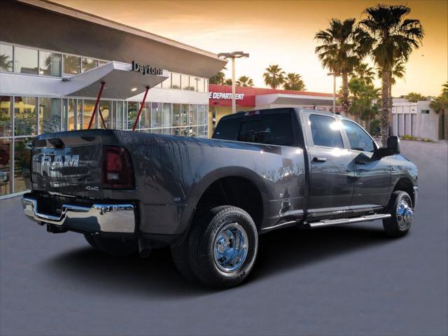 2026 RAM Ram 3500 RAM 3500 TRADESMAN CREW CAB 4X4 8 BOX