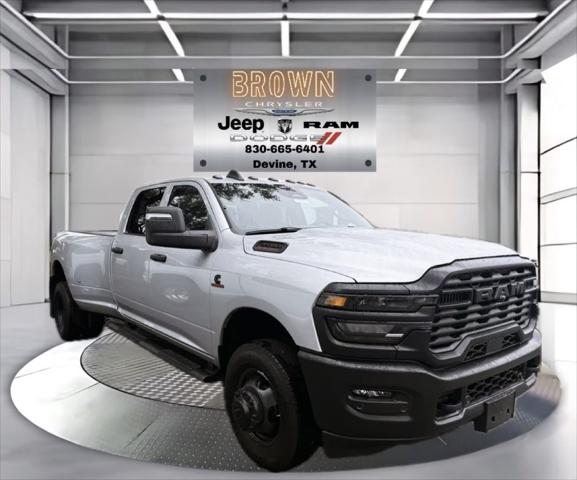 2026 RAM Ram 3500 RAM 3500 TRADESMAN CREW CAB 4X4 8 BOX