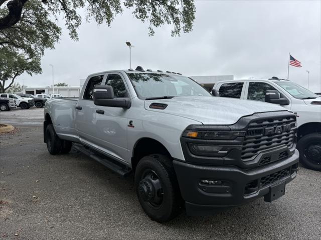 2026 RAM Ram 3500 RAM 3500 TRADESMAN CREW CAB 4X4 8 BOX