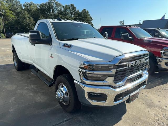 2026 RAM Ram 3500 RAM 3500 TRADESMAN REGULAR CAB 4X4 8 BOX