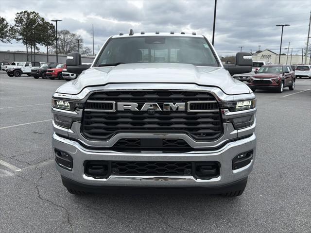 2026 RAM Ram 3500 RAM 3500 TRADESMAN CREW CAB 4X4 8 BOX