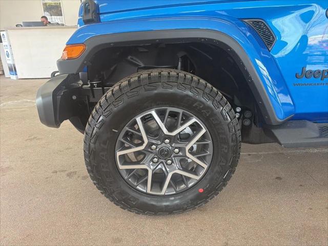 2026 Jeep Wrangler 4-Door Sahara 4x4