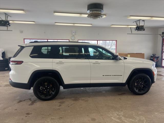 2026 Jeep Grand Cherokee Altitude 4x4