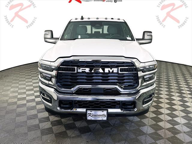 2026 RAM Ram 3500 RAM 3500 TRADESMAN CREW CAB 4X4 8 BOX