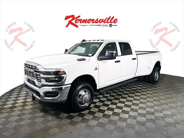 2026 RAM Ram 3500 RAM 3500 TRADESMAN CREW CAB 4X4 8 BOX