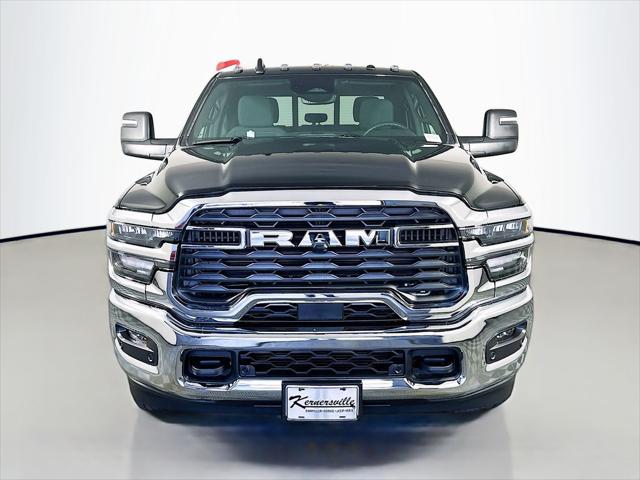 2026 RAM Ram 3500 RAM 3500 TRADESMAN CREW CAB 4X4 8 BOX
