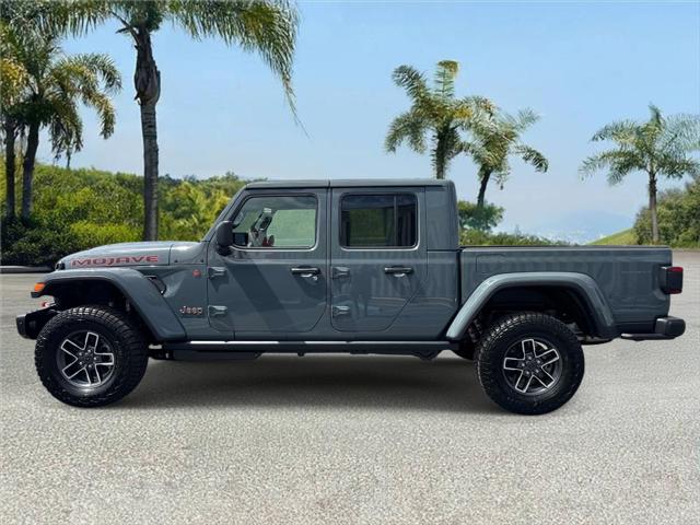 2026 Jeep Gladiator GLADIATOR MOJAVE X 4X4