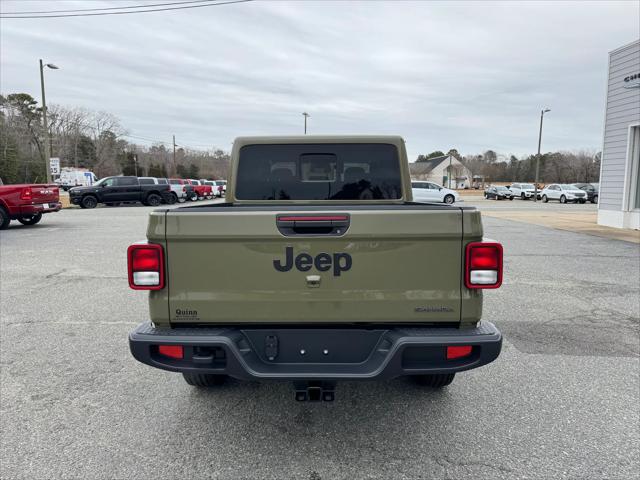 2026 Jeep Gladiator GLADIATOR SAHARA 4X4