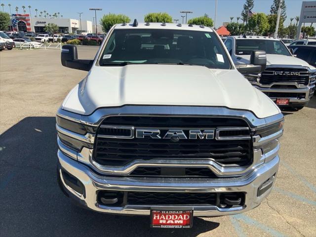 2026 RAM 3500 Chassis RAM 3500 TRADESMAN CREW CAB CHASSIS 4X4 60 CA