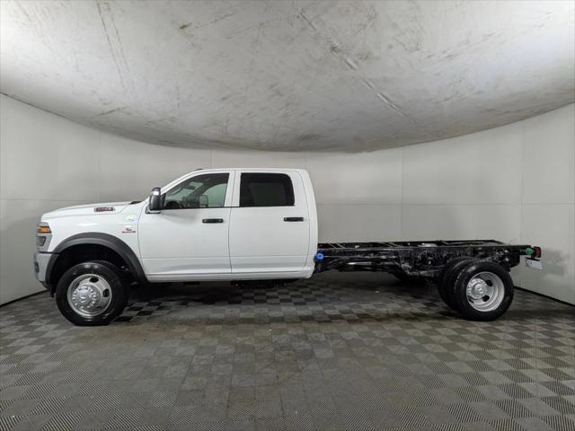 2026 RAM Ram 5500 Chassis Cab RAM 5500 TRADESMAN CHASSIS CREW CAB 4X4 84 CA