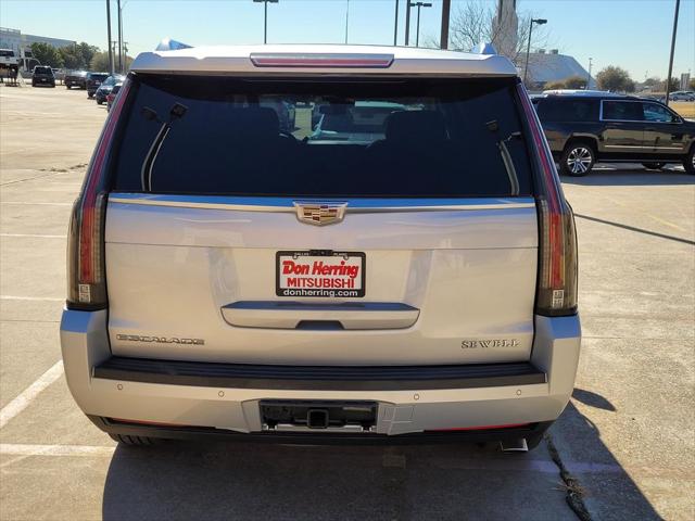 2017 Cadillac Escalade Luxury