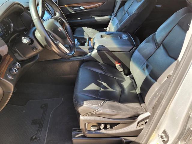 2017 Cadillac Escalade Luxury