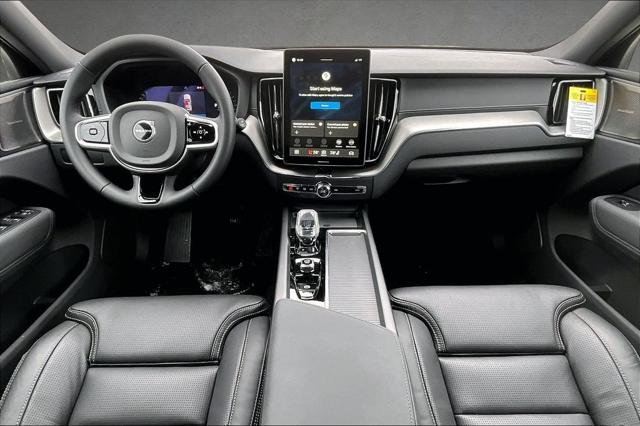 2026 Volvo XC60 B5 Ultra Black Edition