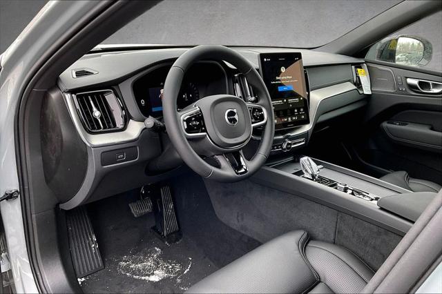 2026 Volvo XC60 B5 Ultra Black Edition