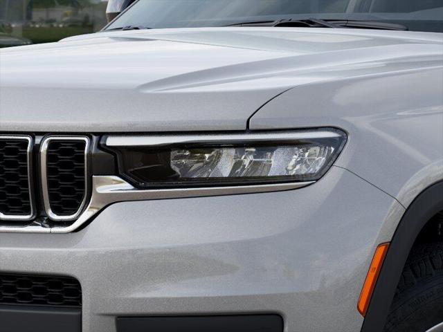 2025 Jeep Grand Cherokee L Laredo 4x2