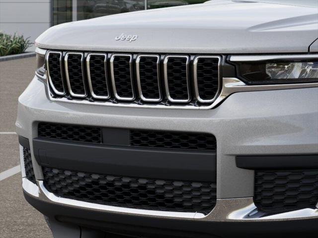 2025 Jeep Grand Cherokee L Laredo 4x2
