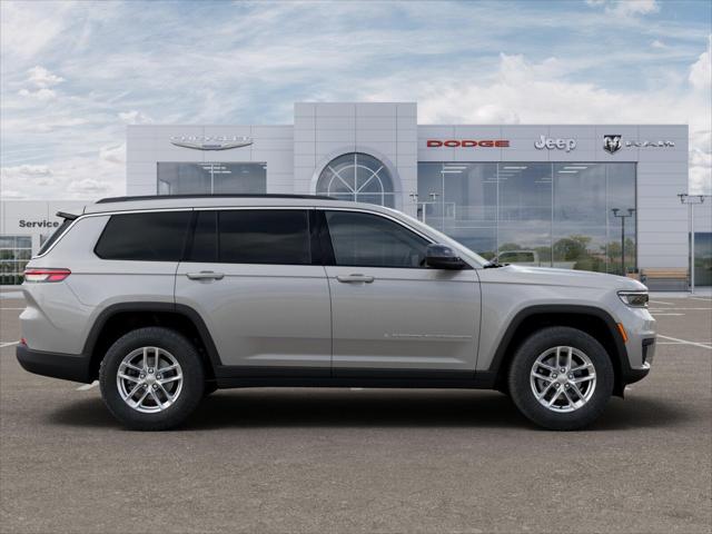 2025 Jeep Grand Cherokee L Laredo 4x2
