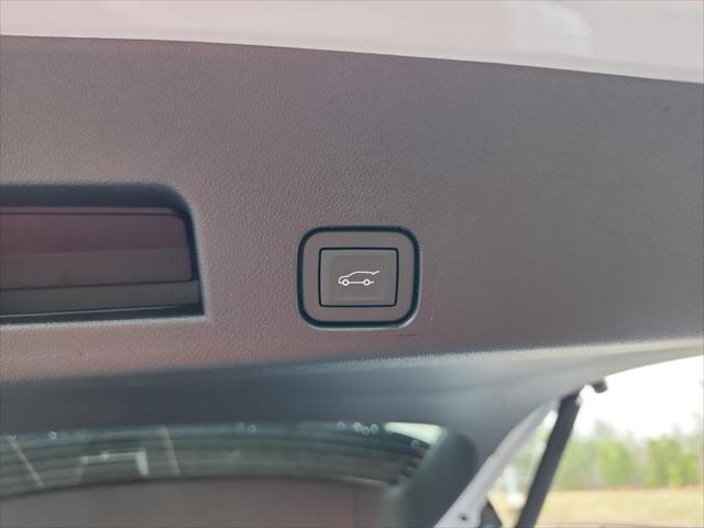 2026 GMC Acadia Denali FWD