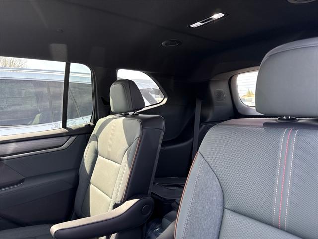 2026 GMC Acadia AT4 AWD