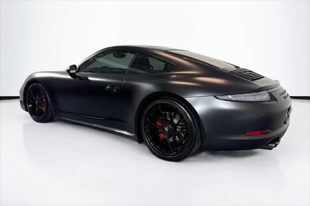 2016 Porsche 911 Carrera 4 GTS