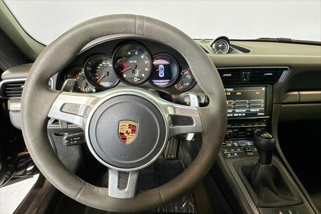 2016 Porsche 911 Carrera 4 GTS