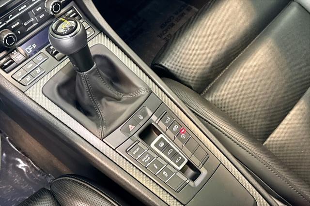2016 Porsche 911 Carrera 4 GTS