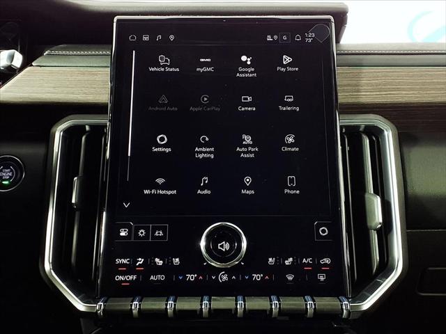 2026 GMC Acadia Denali AWD
