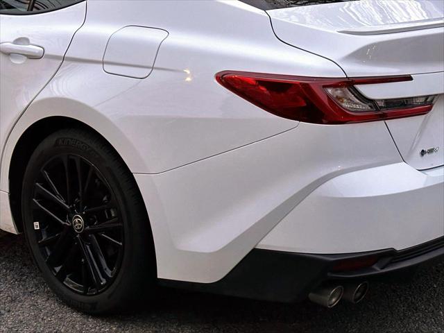 2025 Toyota Camry SE [10]