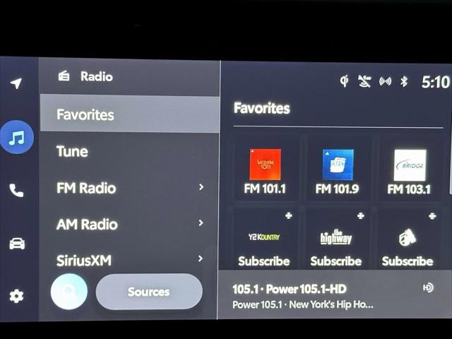 2025 Toyota Camry SE [26]
