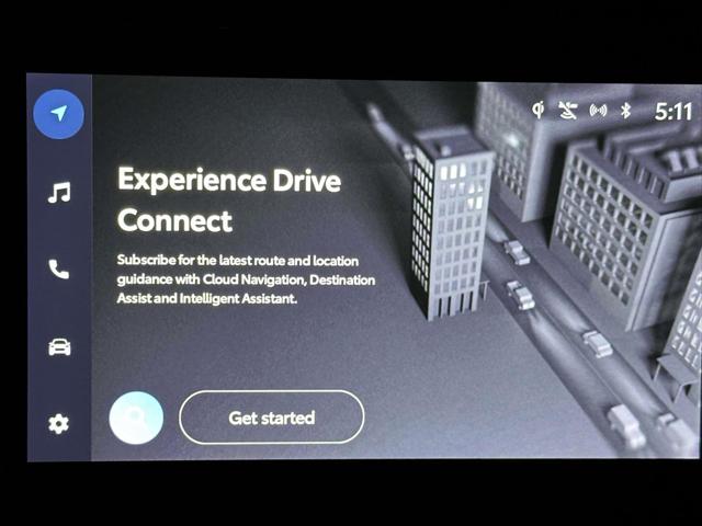 2025 Toyota Camry SE [27]