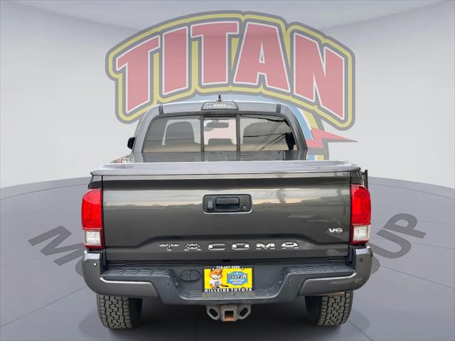 2016 Toyota Tacoma TRD Sport [3]