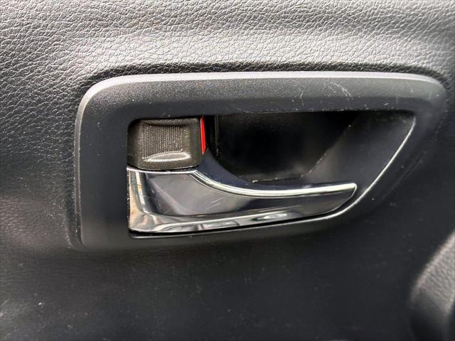 2016 Toyota Tacoma TRD Sport [12]