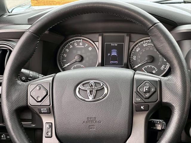 2016 Toyota Tacoma TRD Sport [19]