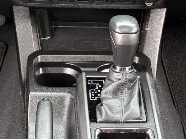 2016 Toyota Tacoma TRD Sport [20]