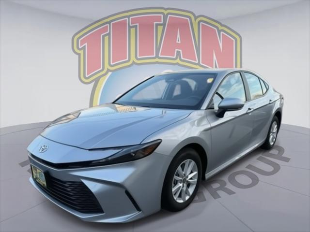 2025 Toyota Camry LE [5]