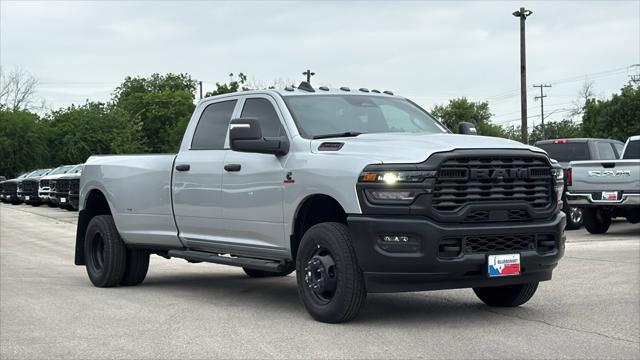 2026 RAM Ram 3500 RAM 3500 TRADESMAN CREW CAB 4X4 8 BOX